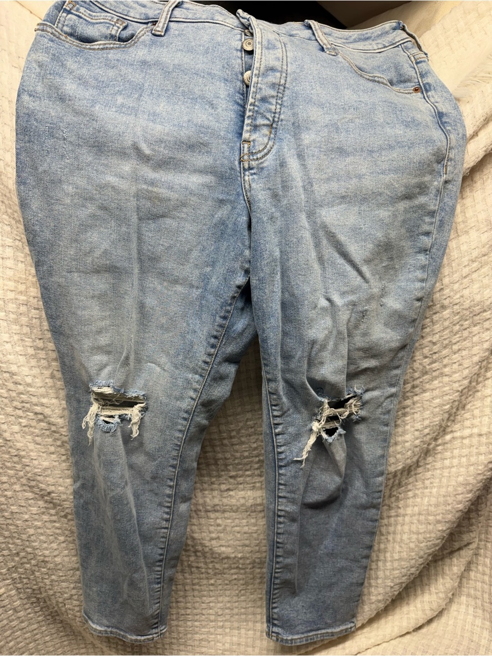 Old Navy Light Blue Distressed Boyfriend Jeans